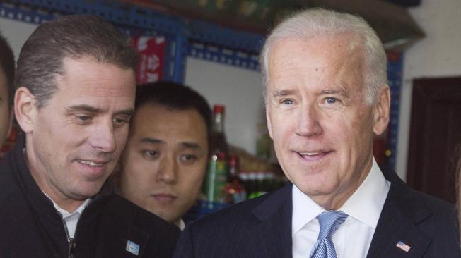 El presidente electo de EE. UU., Joe Biden, y su hijo Hunter.