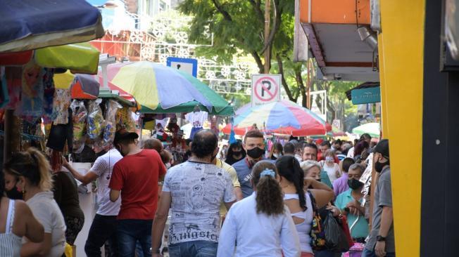 Ante la situación, el alcalde de Pereira, Carlos Maya, decidió tomar nuevas medidas restrictivas que permitan que las celebraciones de fin de año no disparen los casos de contagio en la ciudad.