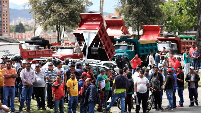 Paro De Camioneros Es Anunciado Para El Próximo 15 De Febrero