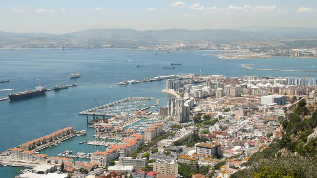 ¿Quiere vivir en Gibraltar en la costa de España? vivir en el exterior