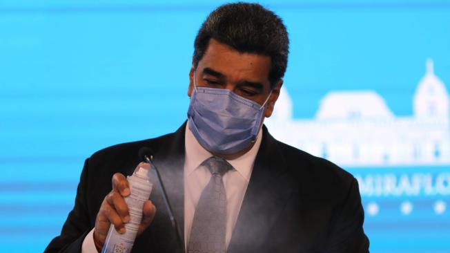 Maduro explicó que también será inmunizado el personal "social".