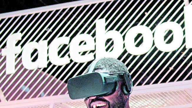 Zuckerberg cuenta con la empresa Oculus VR desde 2014, que desarrolla cascos de realidad virtual.