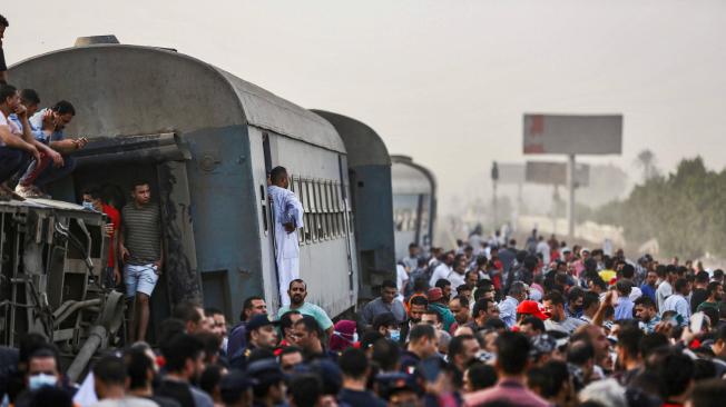 Cientos de personas estaba dentro del tren al momento del accidente.