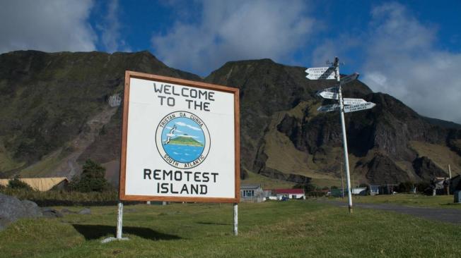 Tristán de Acuña, la isla habitada más remota del mundo.