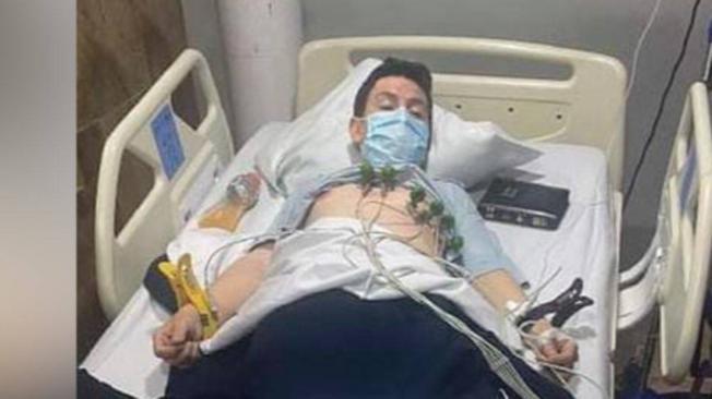 Durante esta semana circuló la imagen de Enrique Vives en un hospital, a pesar de ser requerido por las autoridades judiciales.