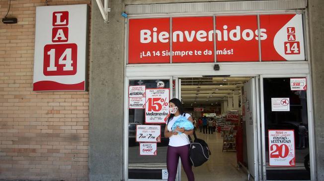 La cadena de almacenes La 14 tiene una historia de 58 años. Nació como un cacharrería.