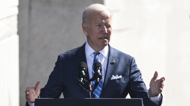 Joe Biden durante su discurso por el décimo aniversario del monumento de Martin Luther King.