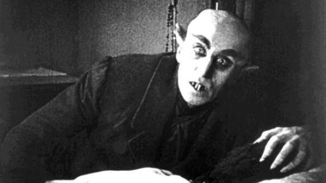 Nosferatu: Una sinfonía del horror (1922)