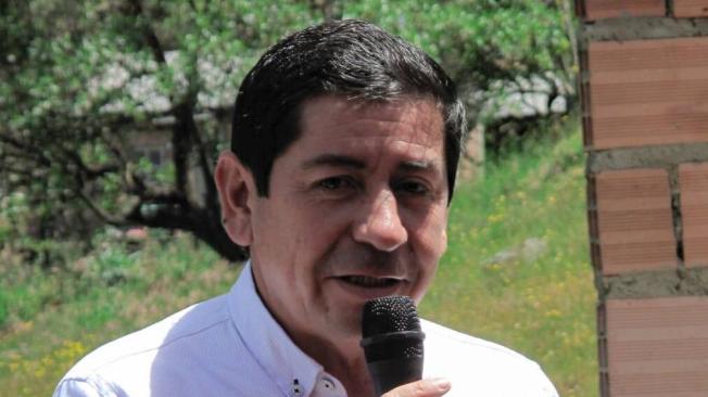Sandro Condia exalcalde y asesor de proyectos mineros