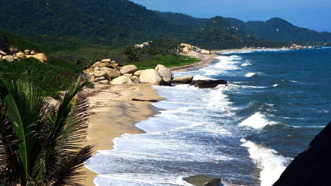 Playa del parque Tayrona, en la costa Caribe, zona protegida que abarca las laderas de la Sierra Nevada de Santa Marta.