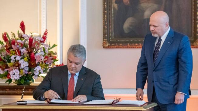 Colombia y la CPI firman acuerdo.
