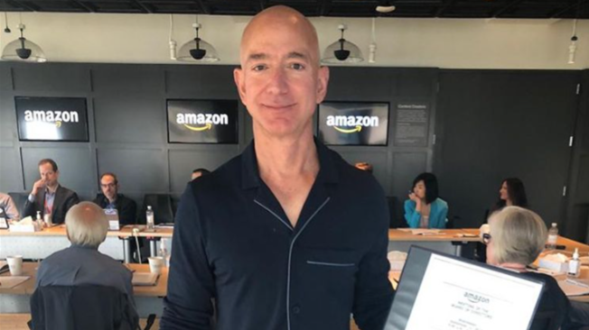 Jeff Bezos fundador de Amazon y Blue Origin