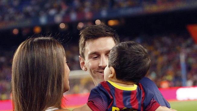 Antonela empezó a vivir con Messi en Cataluña. Ahora están en París.