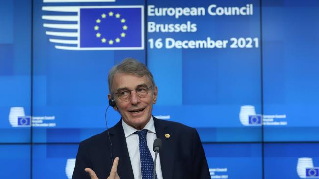 David Sassoli, presidente del Parlamento Europeo, habla en una conferencia de prensa durante la cumbre de Líderes Europeos (UE) en Bruselas, Bélgica, el jueves 16 de diciembre de 2021.