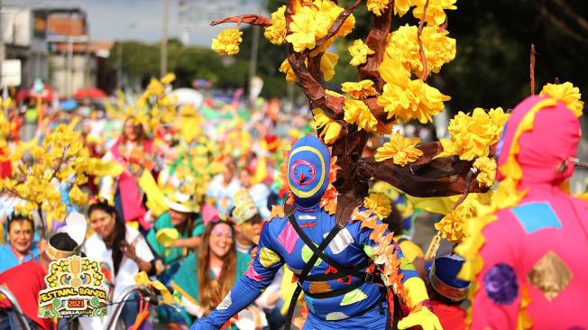 Una de las novedades de la Feria de Cali fueron las Fiestas de mi pueblo, un carnaval lleno de arte, colorido y música, que mostró las diferentes expresiones culturales del Valle del Cauca