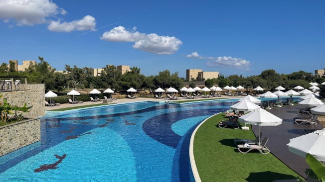Chipre ha sido un importante y apetecido destino turístico, principalmente para los europeos. Cuenta con una amplia oferta hotelera con opciones para todos los bolsillos. En la foto, Hotel Concorde Luxury Resort.