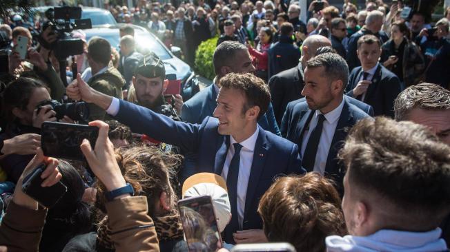 Macron, según las proyecciones, continuará gobernando Francia por cinco años más.