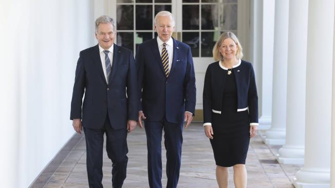 Biden recibe a líderes de Finlandia y Suecia.