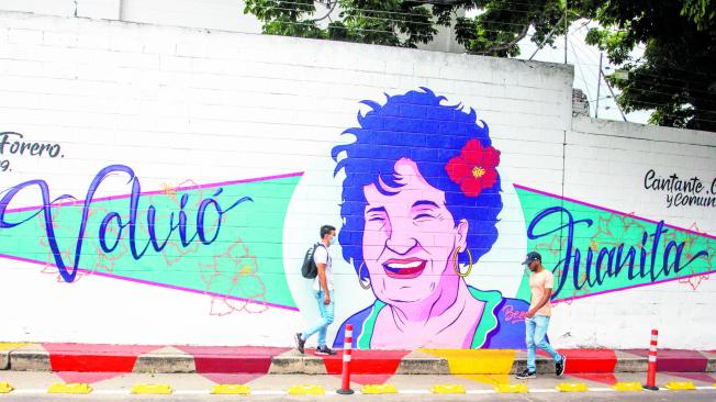 Un homenaje a la ‘Novia de Barranquilla, Esther Forero, también está plasmado en las paredes de la ciudad. Mural de 'Beerz'.