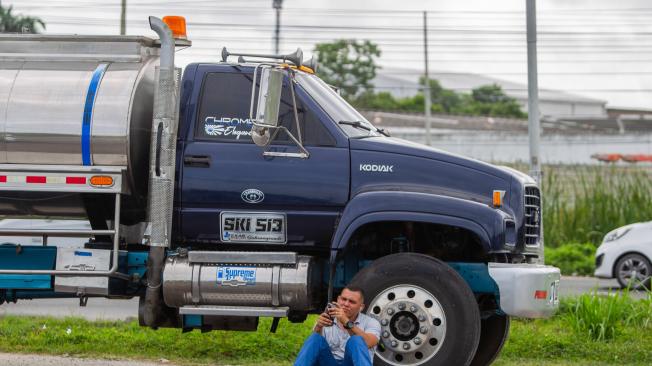 Barranquilla, Colombia, 1 de Agosto de 2022. Paro de buses urbanos del servicio público en la ciudad debido a los asesinatos que ha sufrido el gremio de conductores. Piden una actuación rigurosa por parte de las autoridades. Hoy la ciudad se paralizó.
