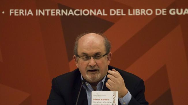 El reconocido escritor Salman Rushdie. Foto 2015.