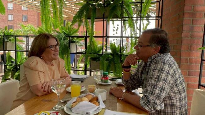La procurador Margarita Cabello y el presidente Gustavo Petro se reunieron.
