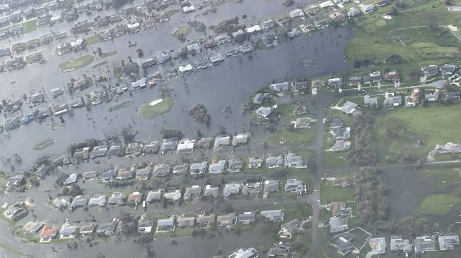 Inundaciones a causa del huracán Ian en Florida.