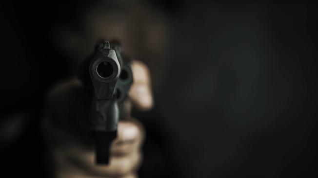 Pistola - asesinato - feminicidio