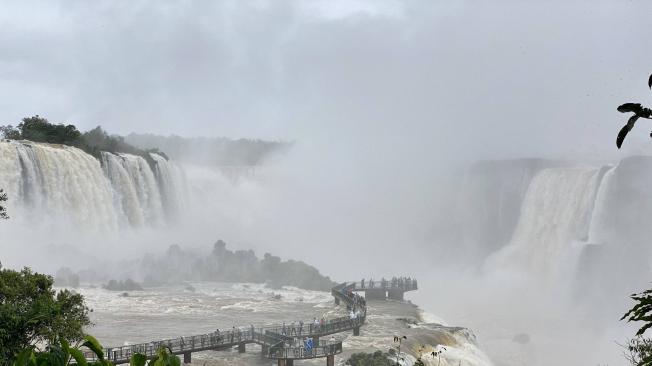 Desde Brasil se puede apreciar el 80 por ciento de las cataratas de Iguazú que pertenece a Argentina.