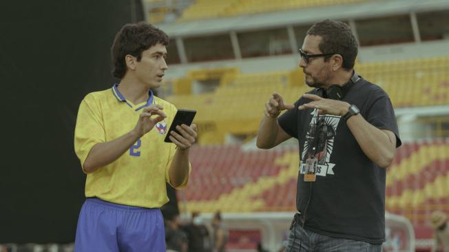 Moreno con el actor Juan Pablo Urrego (Andrés Escobar).