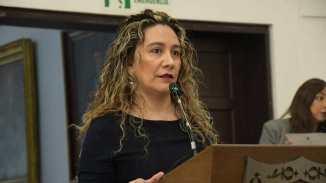 Concejal Lucía Bastidas de Alianza Verde denuncia graves irregularidades en la Uaesp.
