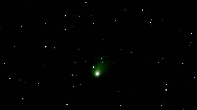 Desde Antioquia un aficionado captó el momento del cometa verde