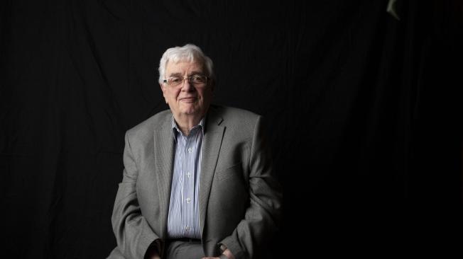El profesor Wasserman hizo su doctorado en la Universidad Hebrea de Jerusalén, en Israel. Luego realizó un posdoctorado en la Universidad Estatal de Nueva York.