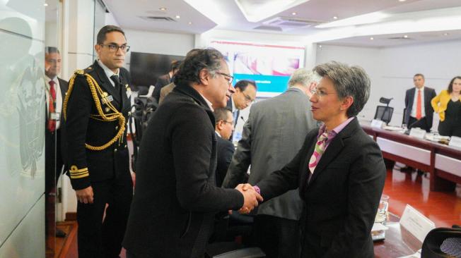 En el encuentro entre el Presidente y la alcaldesa también estuvieron los ministros de Hacienda y Transporte y el gerente de la Empresa Metro y el secretario Jurídico de Bogotá.