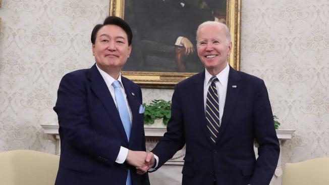 El presidente Yoon Suk adelanta una visita de Estado de seis días a los Estados Unidos.