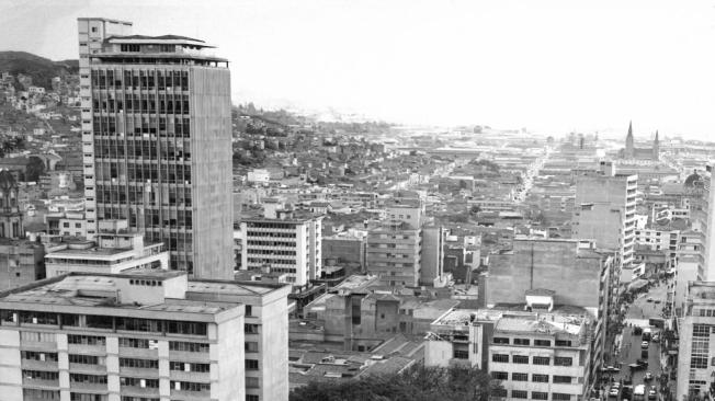 Edificio Coltejer: La Historia Del Imponente Símbolo De Medellín