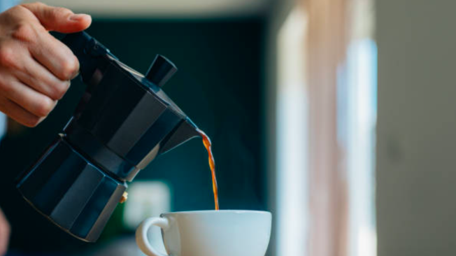 Este método se llama moka o cafetera italiana y conserva los aceites y grasas naturales del café.