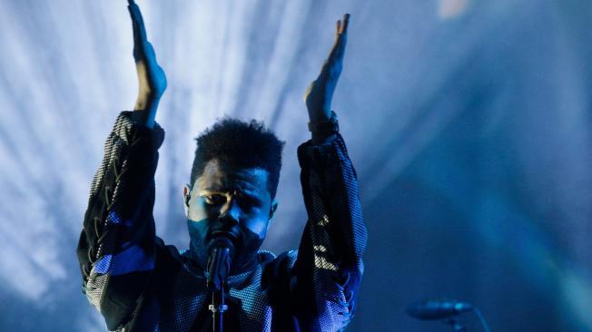 The Weeknd, durante un concierto en París, en 2017.