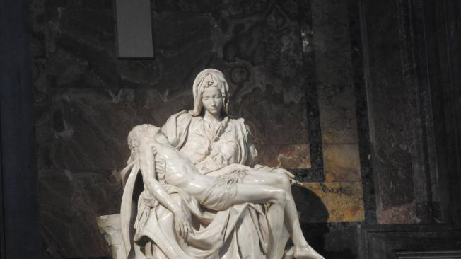 La Pietá de Miguel Ánge, en el Vaticano.