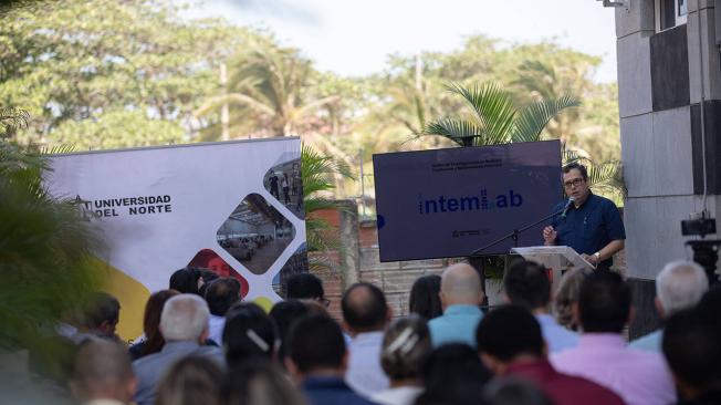 Homero San Juan, director de Investigación de la División Ciencias de la Salud, en la presentación del IntemLAB.