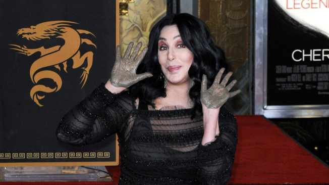 Cher tiene 77 años y una carrera de más de medio siglo.