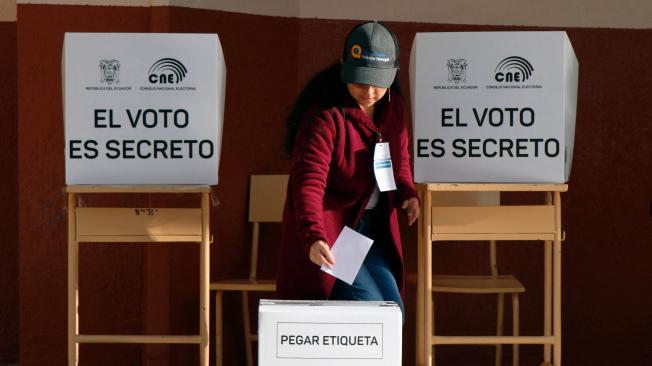 Votaciones en la segunda vuelta presidencial en Ecuador.