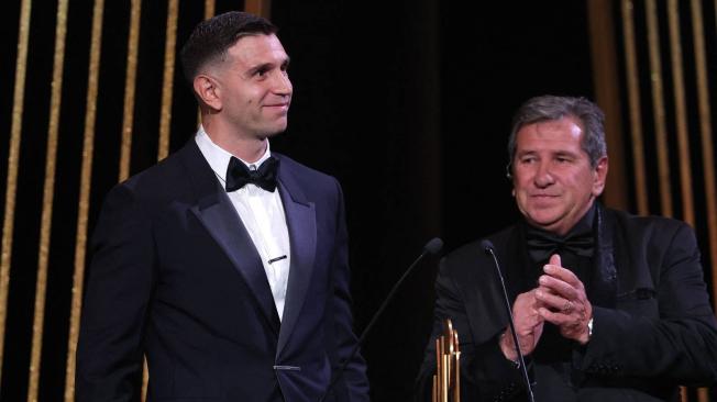 'Dibu' Martínez en la gala del Balón de Oro en París, Francia,