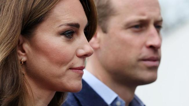 "Tener a William a mi lado también es una gran fuente de consuelo y tranquilidad", dijo Kate en su declaración.