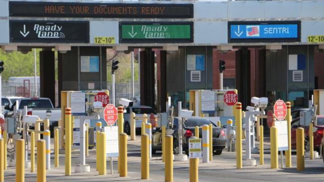 CBP insta a adquirir tarjetas RFID o unirse a TTP para acceso a Ready Lanes.