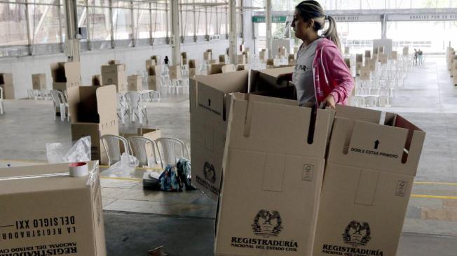 En Colombia, la abstención electoral suele bordear el 50 por ciento.