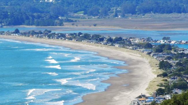 Stinson Beach en Marin County tiene aguas frías.