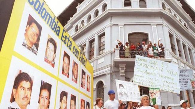 El 11 de abril de 2002, Cali y todo un país quedaron sorprendidos y conmocionados por el secuestro de los 12 diputados del Valle.