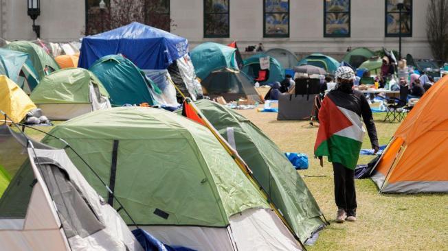 Campamentos como este se pueden ver en diversas universidades en Estados Unidos.