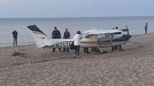 Las autoridades investigan las circunstancias que llevaron al avión a realizar este aterrizaje forzoso.